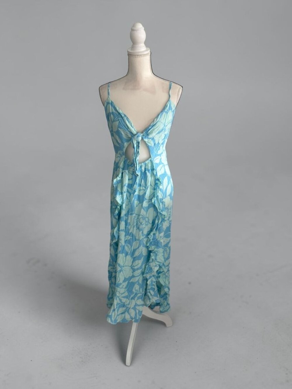 ANGIE. Blue Floral Cutout Maxi Dress Sz M NEW NWT